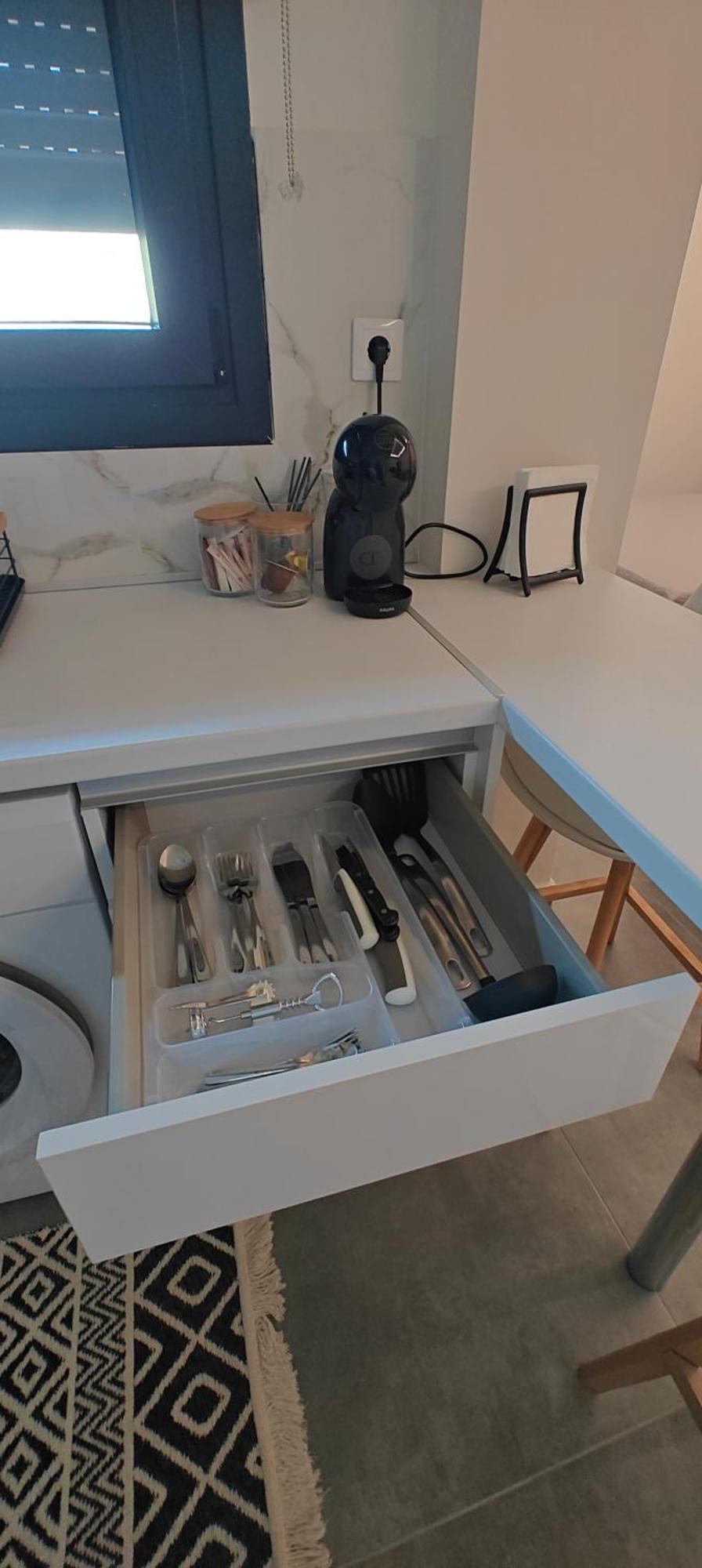 Отель Ina'S Crib Sindos Экстерьер фото